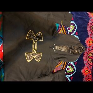 UNDER ARMOUR HOODIE